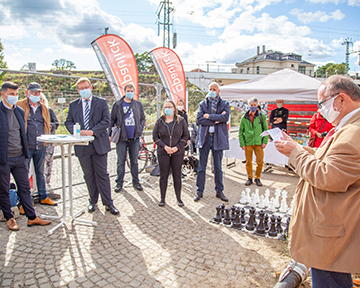 Zug um Zug: Ein Schachclub als Bauherr